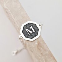 Bratara personalizata - Octagon cu initiala personalizata in relief - Argint 925 - bratara barbati cu lant - 1