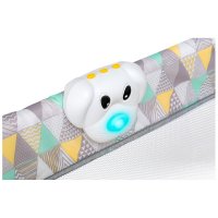Patut pliant Lionelo Sven Plus Yellow Scandi cu doua nivele, cu arcada jucarii, masuta de infasat, vibratii, melodii  conform cu standardele europeane de securitate EN716 si EN12221 - 3