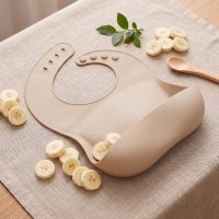 Baveta Bocioland Bej din Silicon Alimentar cu Buzunar si Inchidere Reglabila - 6