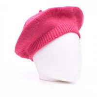 Bereta Fucsia din Lana cu Model Tricotat si Clini - 1