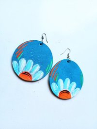 Cercei Turcoaz Handmade cu Crizantema Pictata din Piele Naturala - 1