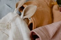 Paturica cu urechiuse Bibs Kangaroo ivory - 1