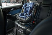 Husa de protectie pentru bancheta auto Caretero,impermeabila si usor de curatat,protejeaza bancheta de sub scaunul auto - 2