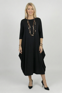 Rochie neagra lunga cu design minimalist si colturi laterale - 1