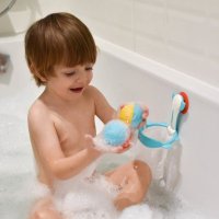 Jucarii de baie si cosulet Akuku,bile plutitoare cu orificii de scurgere - 2