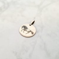 Pandantiv personalizat - Model cal - Banut de 15 mm - Aur Alb 14k - 1