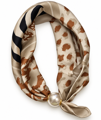 Esarfa Satinata cu Perla Decorativa si Inchidere Magnetica, Imprimeu Animal Print - 1