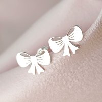 Cercei eleganti cu fundita din Argint 925 - decupaje delicate si inchidere surub - 1