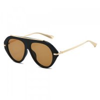 Ochelari de Soare pentru Femei Techsuit Model 8092, Culoare Negru si Maro - 1