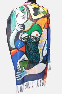 Esarfa matase cu doua fete imprimata cu model inspirat  dupa    Femeie cu carte   lui Picasso - 1