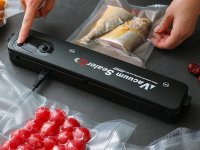 Aparat de vidat si sigilat cu vacuum pentru carne, legume, fructe si alte alimente + 55 de pungi pentru vidat - 2