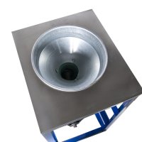 Masina de Tocat Carne Electrica Micul Fermier Nr. 32 cu Masuta si Motor Electric, 300-350 kg/h, 2200W (GF-0342) - 4