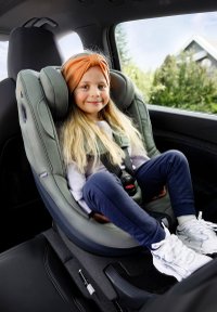 Scaun auto Beyond 360 pentru copii Negru SoftBreeze, i-size, cu tetiera si spatar reglabil, SPS - 4