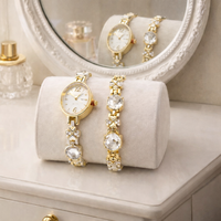 Set Elegant Ceas si Bratara pentru Dama cu Finisaj Auriu si Pietre Decorative - 1