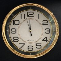 Ceas de perete modern cu accente aurii – 45 cm - 1