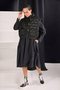 Set rochie neagra oversized cu guler camasa si vesta matlasata - 1
