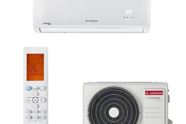Aer Conditionat Ariston Alys R32 C35 MUD0 12000 BTU cu Tehnologie Inverter si Clasa Energetica A++