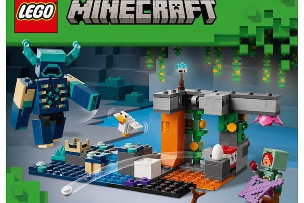 LEGO Minecraft - Aventura cu Temnicerul (21274)