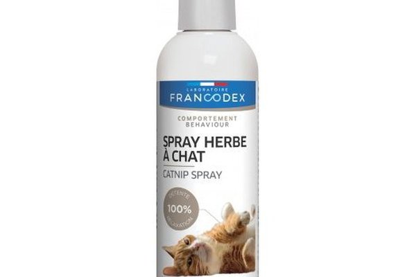 Francodex Spray cu Catnip 200 ml pentru Pisici