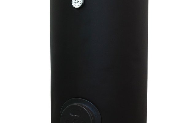 Boiler cu 2 serpentine FORNELLO SOL 150 LT 2S, pentru centrala termica si solar, montaj pe sol, izolatie termica, manta de protectie , flansa de vizitare 
