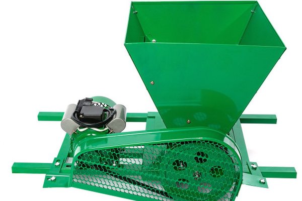 Zdrobitor electric de fructe Micul Fermier GF-1707, 180kg/h, 750W