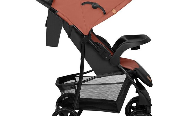Carucior sport Lionelo Emma Plus Cu tavita, 2 Suporturi pentru pahar, Geanta accesorii, Standard de siguranta EN1888-1 roz