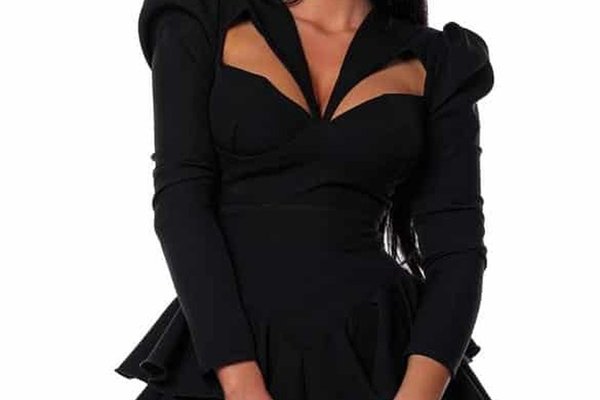Rochie Butterfly cu Volane - Eleganta si Stil