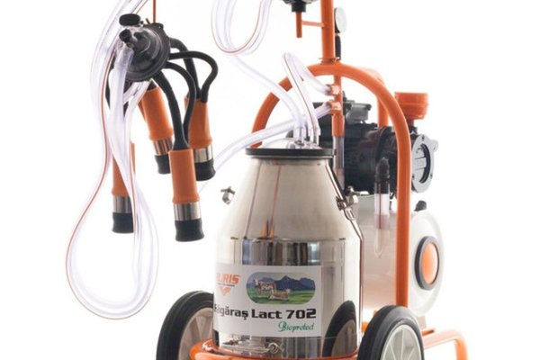 Mulgatoare Vaci Ruris Fagaras Lact 702 Numar posturi: 1 Capacitate bidon: 30 l Tip bidon: inox