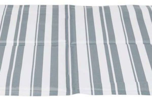 Saltea Racoritoare 65 x 50 cm alb/gri 28774