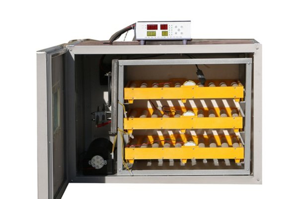 Incubator profesional UNT PRO-180, pentru 180 de oua de gaina, rata, gasca sau prepelita
