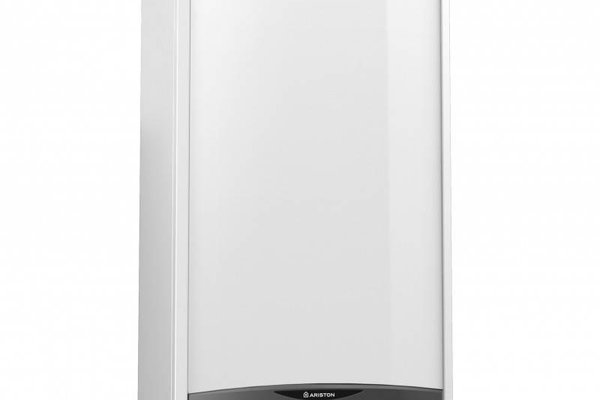 Centrala termica in condensare Ariston CLAS ONE+ WI-FI pentru preparare ACM si incalzire 24 kW, kit evacuare inclus