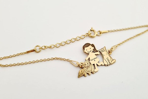 Bratara Personalizata Familie - 3 Membri cu Pisica si Caine Cane Corso - Argint 925 Placat cu Aur de 14K