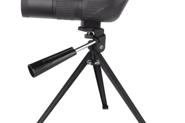 Telescop cu trepied