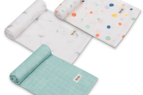 Set 3 museline Lionelo Dot din bambus - multifunctionale si sigure pentru bebelusi