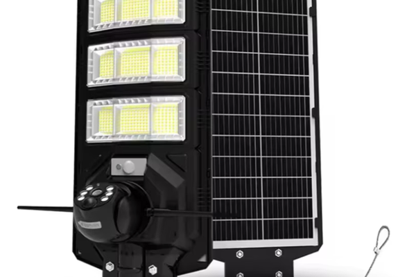 Lampa Solara 300 W cu Camera Video 5MP si Conectivitate 4G PTZ