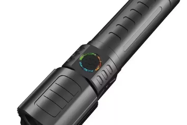 Lanterna LED Reincarcabila YD2319 cu 3 Moduri de Iluminare si Zoom
