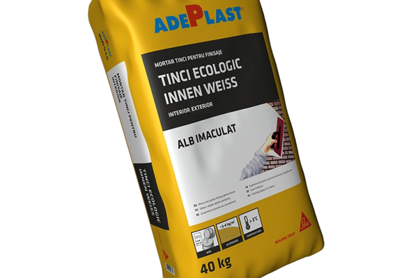 Mortar tinci pentru tencuieli si reparatii  Adeplast Aussenweiss  pentru interior/exterior  Alb  40 kg