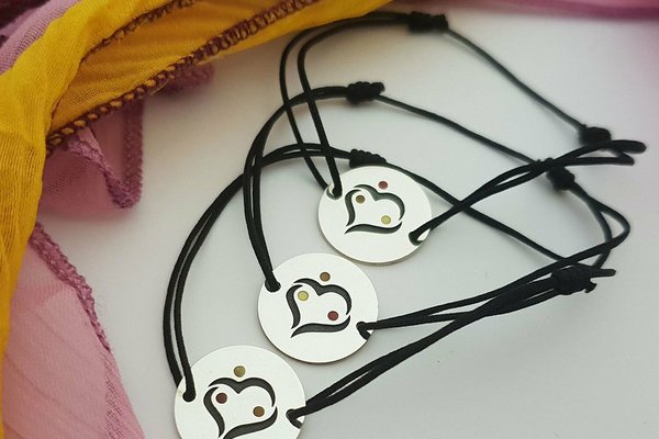 Set de 3 bratari personalizate cu email colorat - Model imbratisare pentru 3 persoane - Banuti din Argint 925 - Snur ajustabil