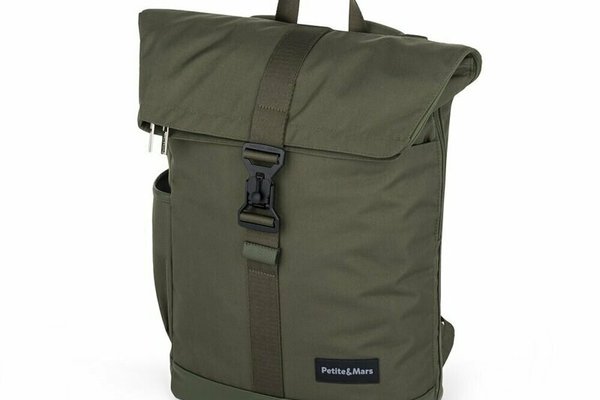 Rucsac pentru mamici Petite&Mars Jackob, Compartimentare inteligenta, Buzunare impermeabile, Sistem prindere carucior, Include salteluta de infasat, 30 x 46 x 15 cm, Verde
