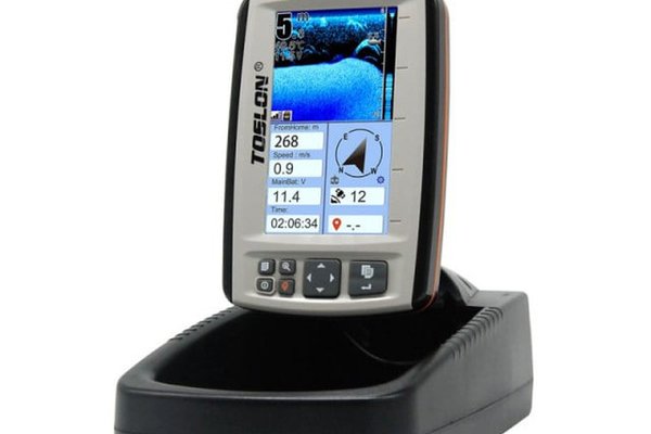 Sonar color pentru navomodele Toslon TF 740, cu autopilot