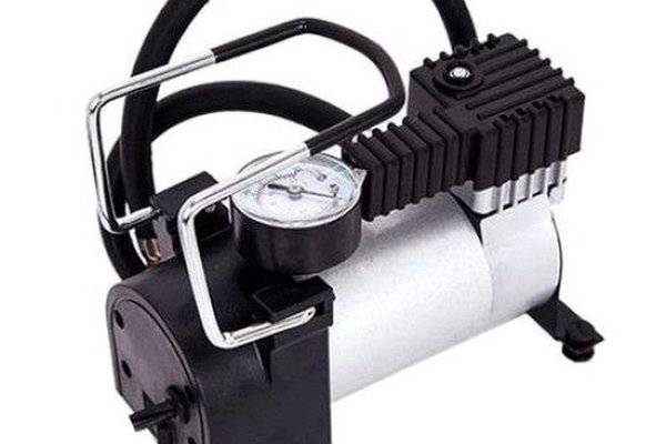Compresor Auto 965 kPA Metalic cu Motor Mare 35 L/Min