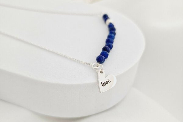 Lantisor Vitalitate - Vibrantia Vietii - Pandantiv inima gravata - Lantisor combinat cu Pietre semiprețioase Lapis Lazuli si o biluta 4 mm - Argint 925