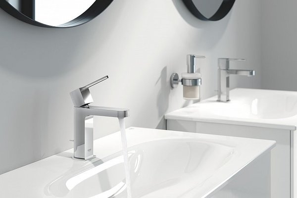 Baterie lavoar Grohe Plus, marimea S,furtune flexibile, sifon, crom, debit 5,7 l/min-32612003