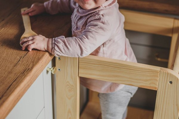Inaltator multifunctional ajutor de bucatarie MeowBaby lemn natural
