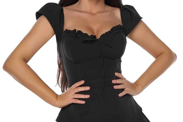 Rochie neagră sexy cu portjartier