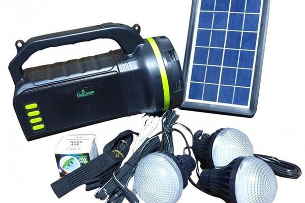 Kit solar CL-18 cu radio și lanternă 10W  + 3 becuri