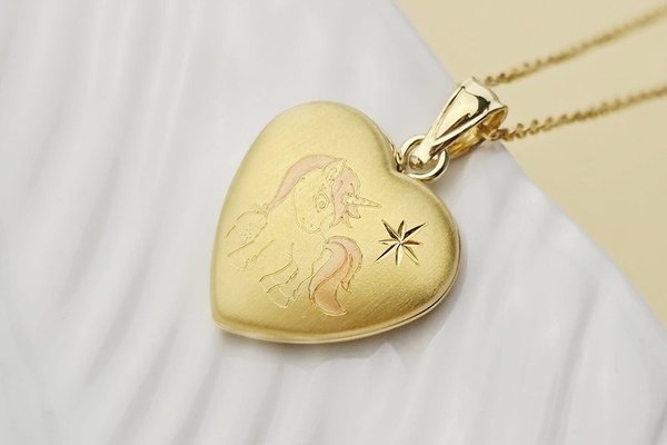 Medalion inima personalizat - Pink Unicorn Dream - Argint 925 placat cu Aur Galben 18K