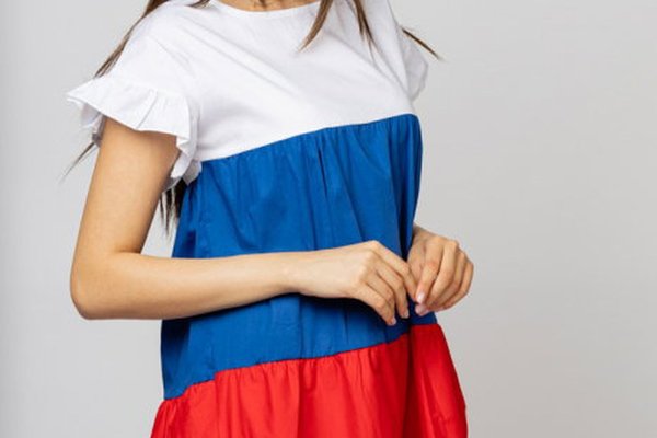 Rochie din bumbac poplin cu volane in culori vibrante