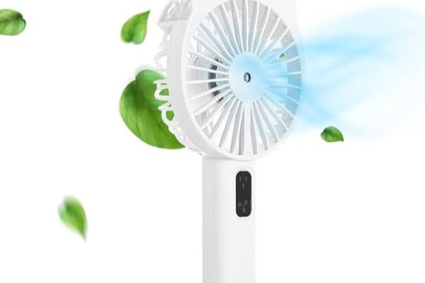 Ventilator de birou portabil cu pulverizare apa, 3-in-1