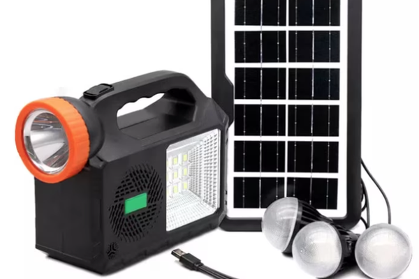 Kit solar de iluminare GD Times GD 102 cu 3 becuri radio